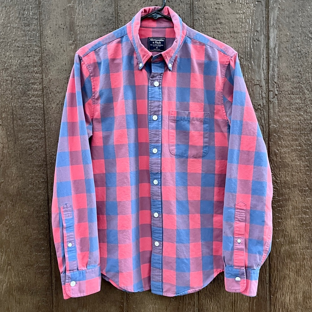 Abercrombie and Fitch Blue and Red Plaid Button Up Shirt Size Medium